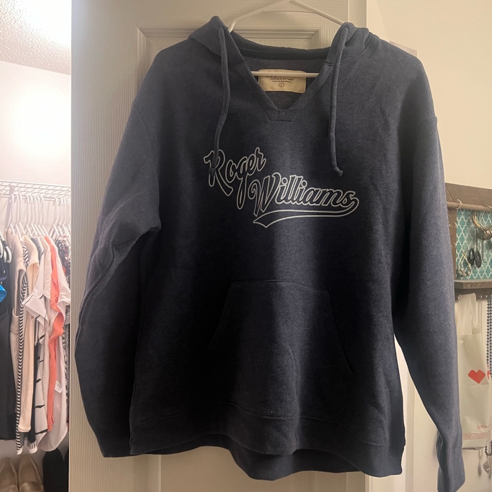 College hoodie - Roger Williams University